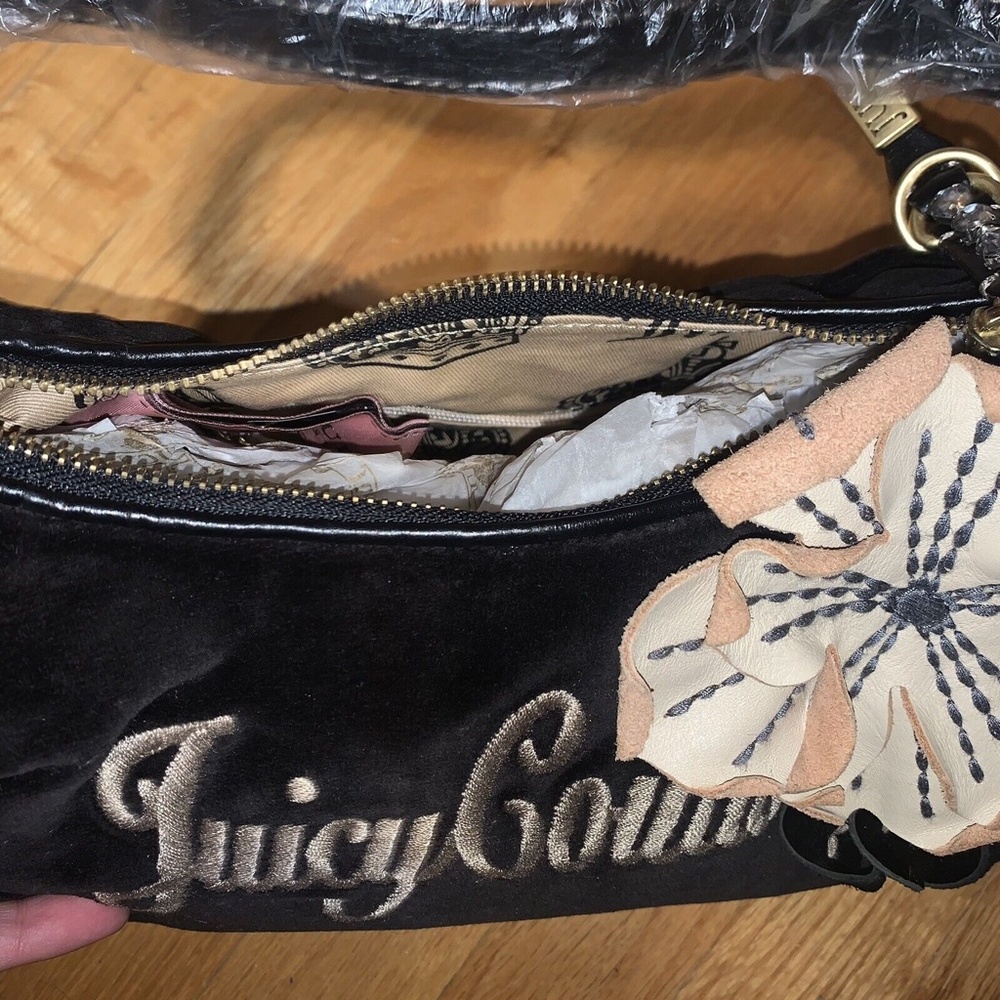 Retro Juicy Couture Pam & Gela Small Brown Flowers Hobo Velour Black Handbag - Picture 6 of 6